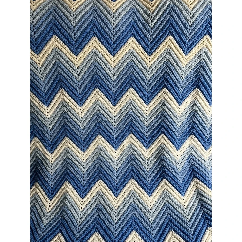 VTG Handmade Chevron‎ Crochet Afghan Throw Blue White Fringe 77x40 🇺🇸